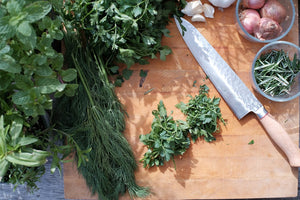 The Effectiveness of Natural Remedies vs. Dietary Supplements: Exploring the Key Differences